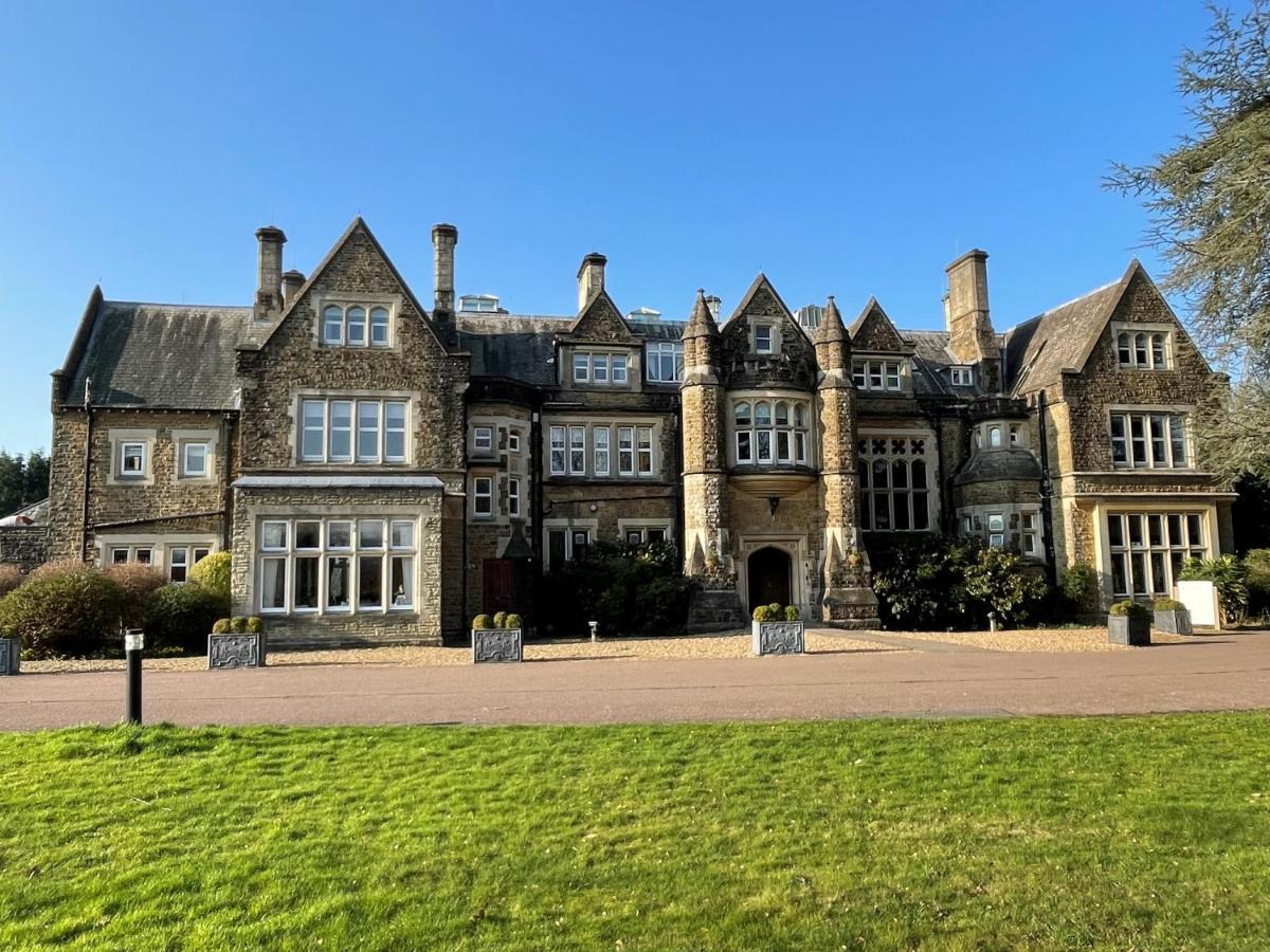 Готель Hartsfield Manor Доркінг Екстер'єр фото